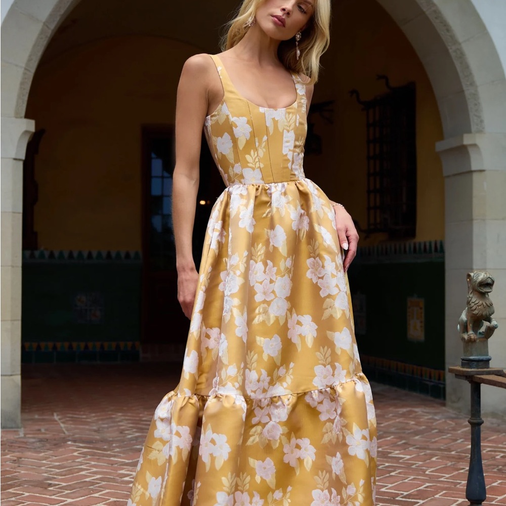 The Avery Dress in Gold Baroque Floral